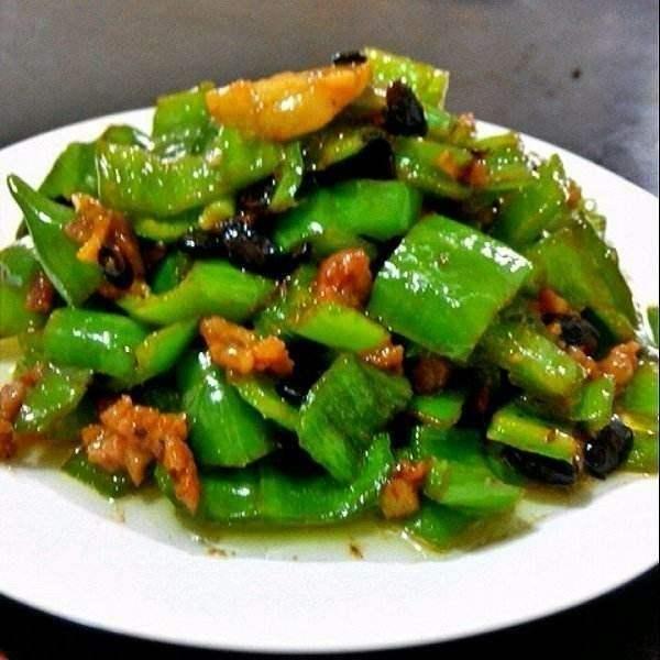 赛螃蟹 黄磊 做法:揭秘明星大厨的私房菜